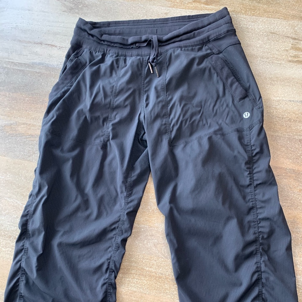 Lululemon Capri pants